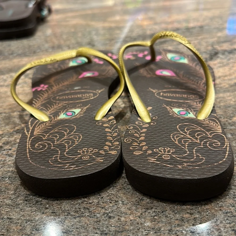 Havaianas Peacock Flip Flops - Picture 7 of 10
